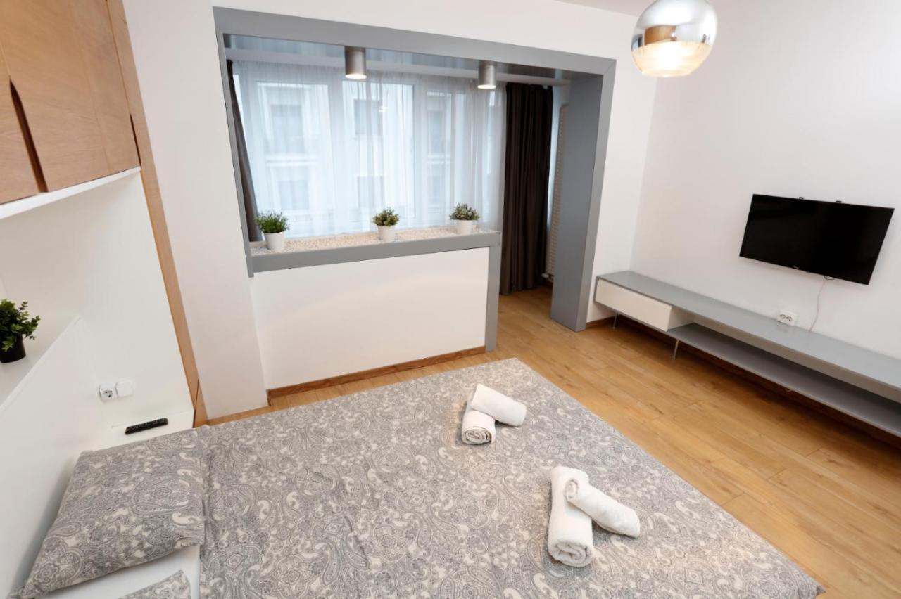 Platinum Apartment With 2 Bedrooms Bucarest Esterno foto