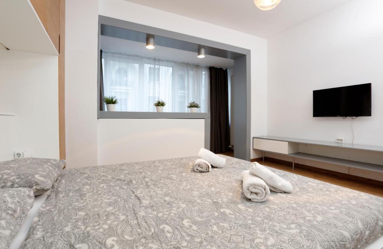 Platinum Apartment With 2 Bedrooms Bucarest Esterno foto